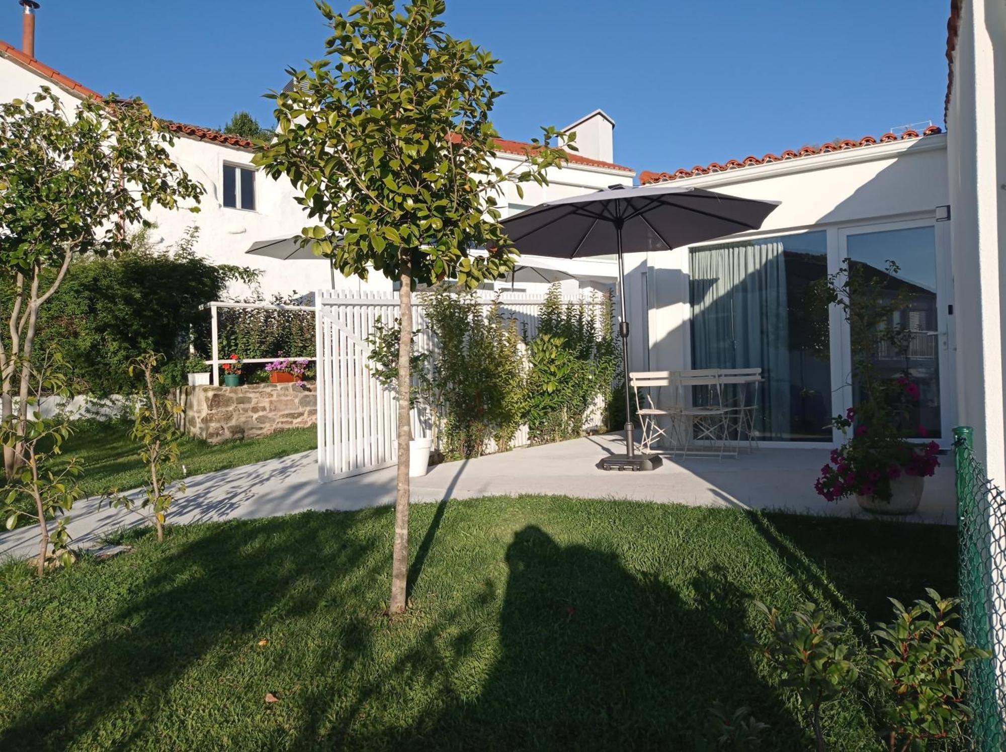 Casas Turisticas Lar Jardin - Parking Privado San Giacomo di Compostella Esterno foto